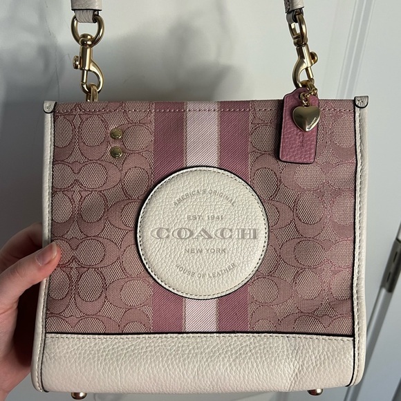 PENDING!❌ - Coach Dempsey Tote Bag Carryall in Signature Jacquard With Charm - Picture 6 of 17